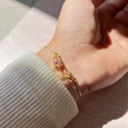 El Regalo Perfecto 💝 Collar + Pulsera Blanca Tulipán con Caja de Regalo GRATIS